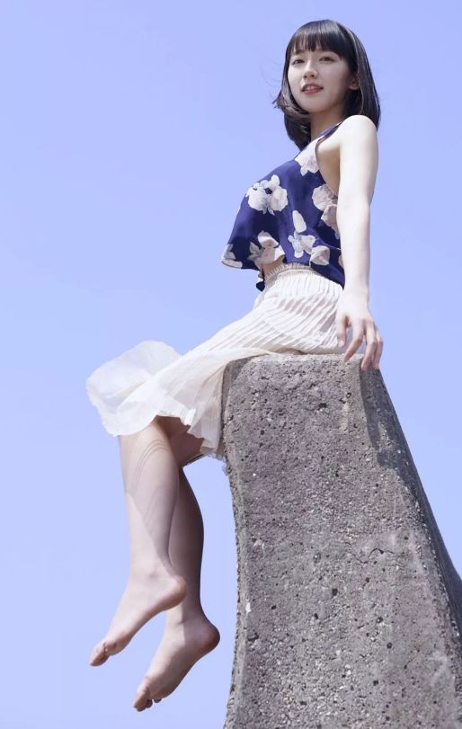 高赛燕的绝美写真，优雅与灵动的艺术捕获