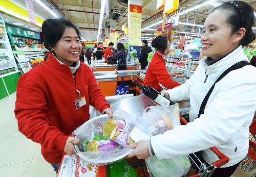 澳门六和彩资料盘问2024年免费盘问01-32期，实践性妄想实验