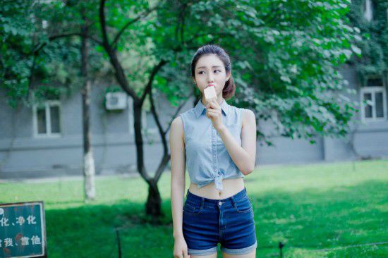 最新女学生受关注征象，挑战与机缘并存