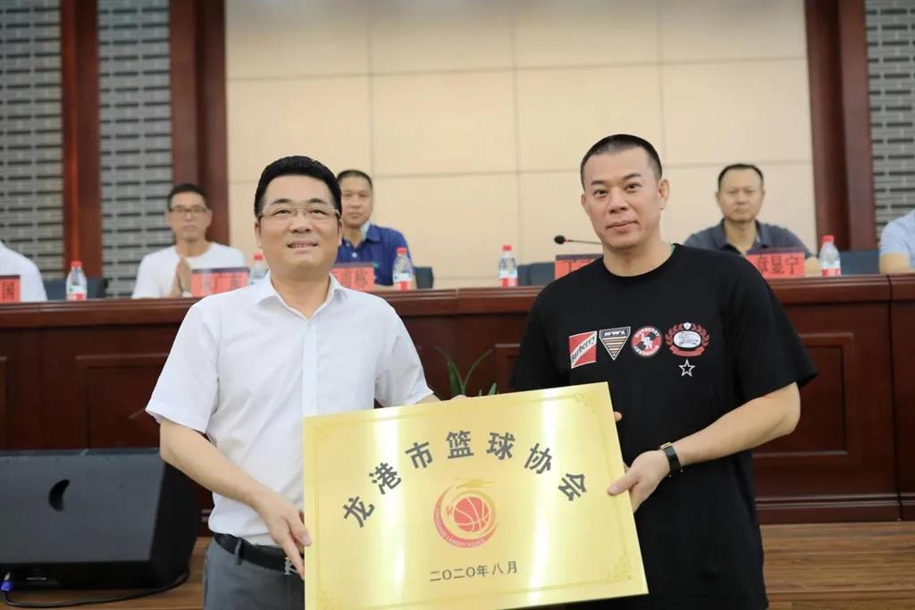 龙港区体育局最新向导团队，引领厘革，共铸体育新篇章