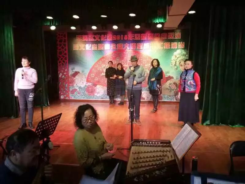 饱满区剧团新向扶引领立异，塑造未来剧坛新篇章