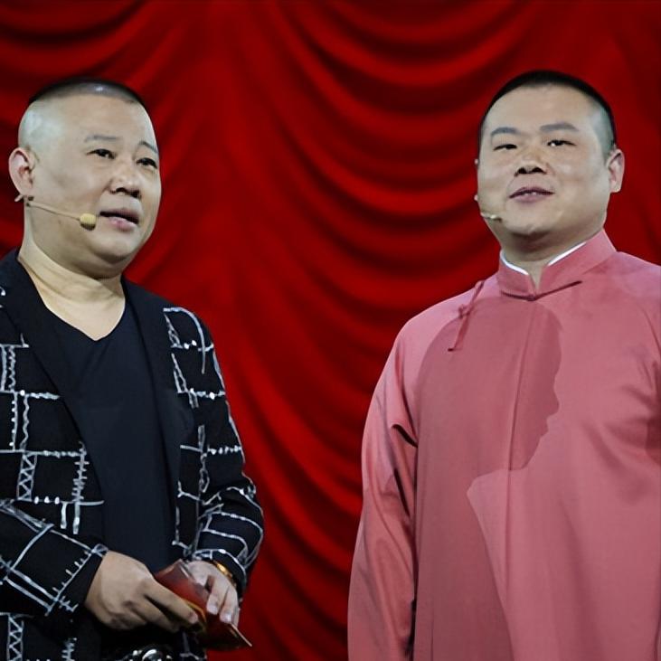 岳云鹏最新相声展现新时代风范，全场笑翻！