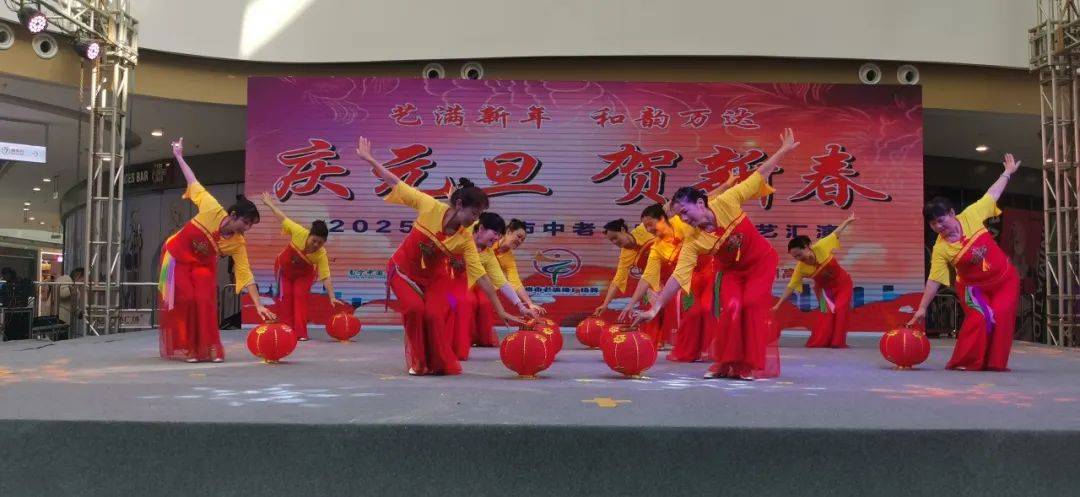 文化与科技融合，探索未来广场舞的盛宴——2025年最新趋势