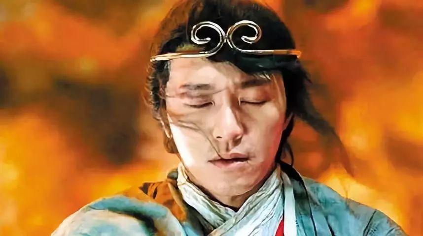 最新影戏中的狗与情绪纽带，深度探寻故事内核